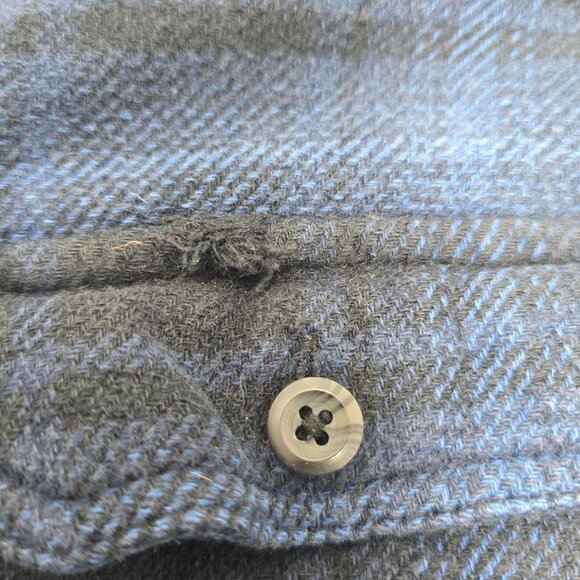 Orvis Men's Blue & Black Plaid Button-Up Heavy Flannel Shirt Size Large - Picture 7 of 9